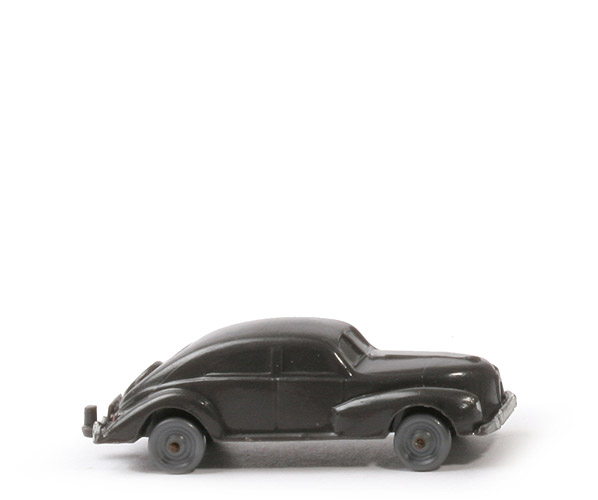 Schräghecklimousine, spitze Haube - anthrazit, Zughaken integriert - 29/7 ?