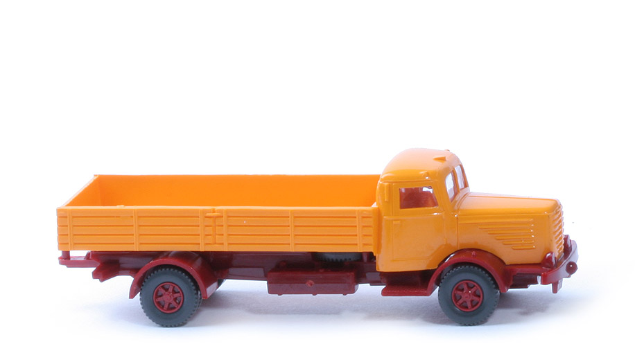 Büssing 8000 Veteran - FH, PR orangegelb, CH weinrot - 478/5 Vors.