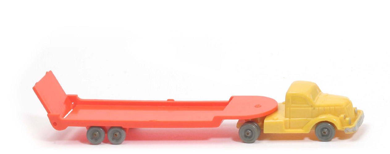 White Drahtachser Alter Tieflade-Sattelzug - ZM (blass)gelb, Auflieger leuchtorange - 490/1dd