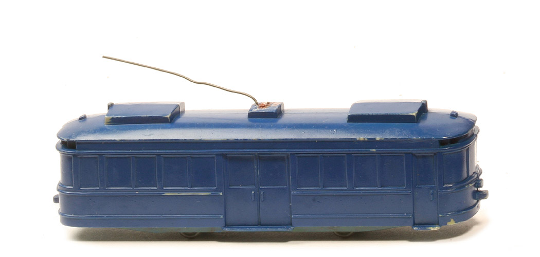 Straßenbahn 2-Achs-Triebwagen uv - hellstahlblau Lack - 680/2b