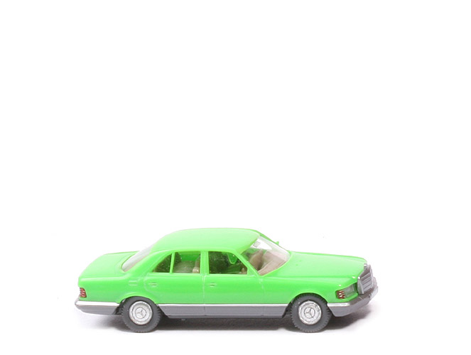 Mercedes 500 SE - leuchtgrün - 157/Vors. ?