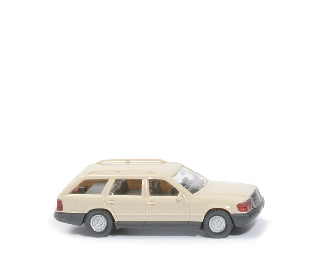 Mercedes 230 TE - Vorserie C, hellelfenbein - 154/3 Vorserie C