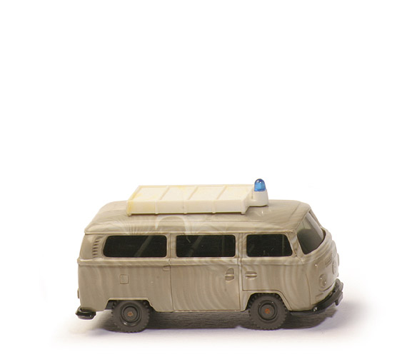 VW T2 Bus wie Polizei - mit Dachaufbau, Fehlfarbe mit Schlieren - 1030/5 ?