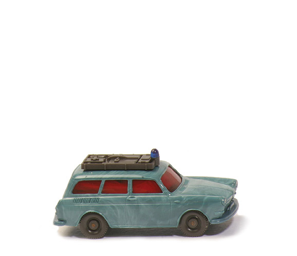 VW 1600 Variant wie DRK - grünblau mit Schlieren - Fenster rot - 74/4 ?