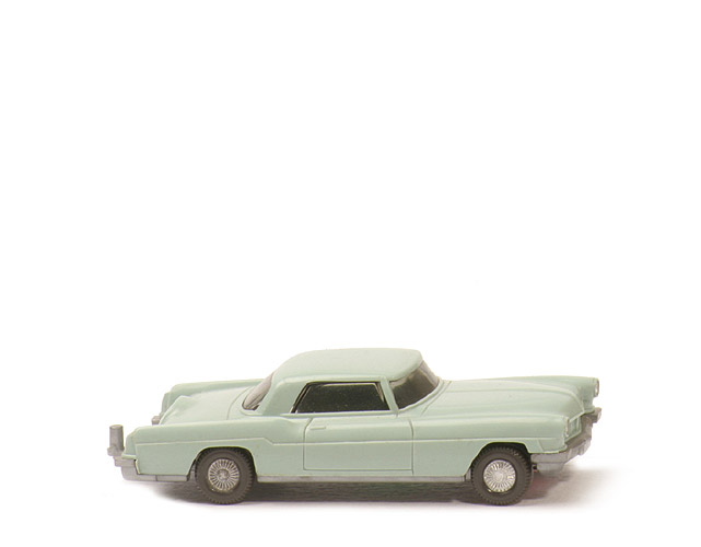 Ford Continental - lichtgrün, BP "WM 21 GERMANY", m. Zughaken - 210/4f