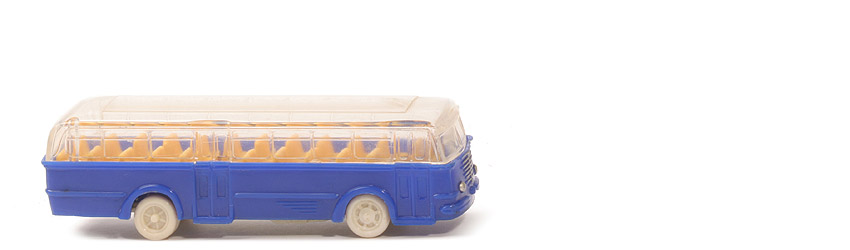 Büssing Trambus - alte Form, Fenster gerundet, dunkelultramarin, CH hellgelbgrau - 720/2a