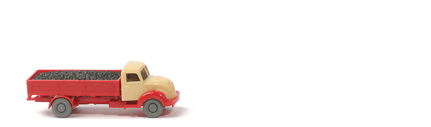 Magirus Sirius mit Kohlenladung - FH hellbeige,  PR, CH rot - 430/15 ?