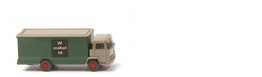 Magirus 100 D7 WM Möbel - Kofferseiten laubgrün, mit 42 m, Aufkleber schwarz - 425/1c