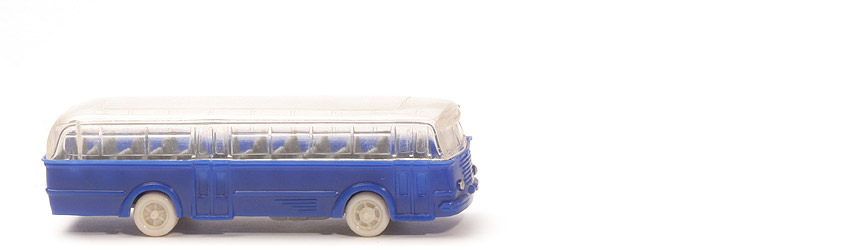 Büssing Trambus - alte Form, Fenster gewinkelt, dunkelultramarin - 720/1?