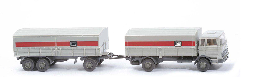 MB LP 1620 Lastzug DB - lichtgrau / Streifen breit /Doppelreifen - 432/1b