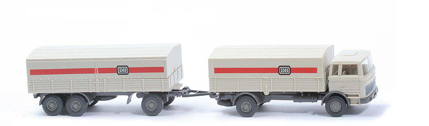 MB LP 1620 Lastzug DB - hellelfenbein / ohne Lenkrad - 432/2d