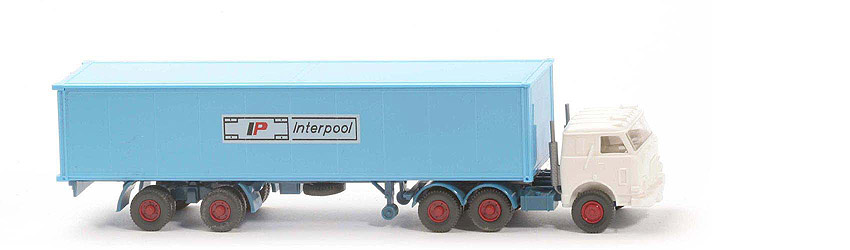 US-Zugmaschine Container-Sattelzug - Interpool, weiß / hellblau - Interpool (5)