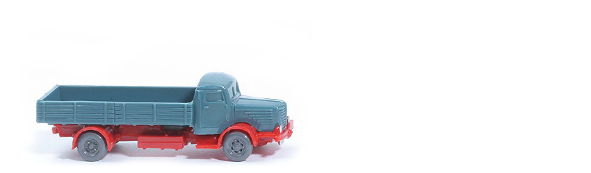 Büssing 8000 uv - FH, PR dunkelgraublau, CH blassrot - 470/2