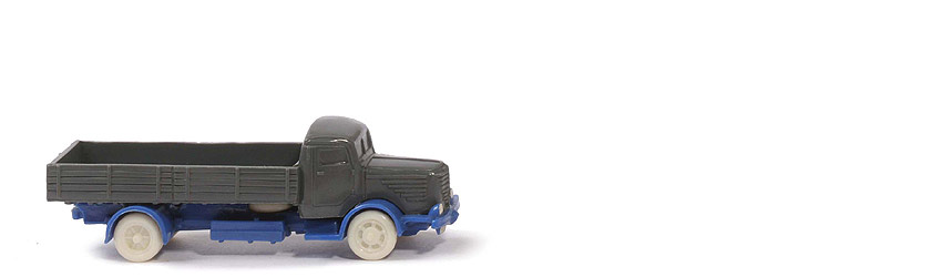 Büssing 8000 uv - FH, PR dunkelbasaltgrau, CH ultramarin - 470/1a ?