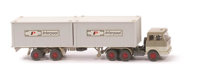 Hanomag-Henschel Container-Sattelzug - Interpool 2 x 20 ft , altweiß - Interpool (1) ~