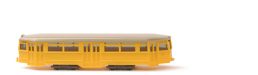 Straßenbahn-Anhänger - gelb, Dach olivgrau, Prägung Radlauf WM/69/Germany - 741/3c