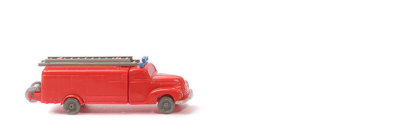 Ford 3500 Alter Spritzenwagen - Blaulichtleiste, Hohlboden, orangerot - 610/12b