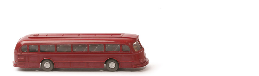 MB Pullman Bus - Bodenprägung WM, mit Lüftern, OHNE Gepäckbrücke - 700/14~