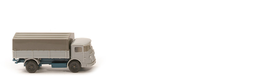 Büssing 4500 Pritschen-LKW - Typ 3, FH, PR silbergrau, CH azurblau - 470/6d