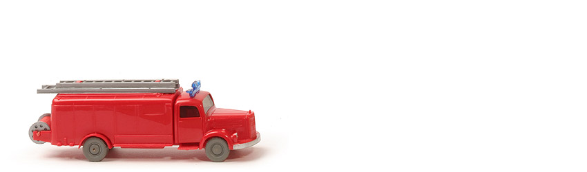 MB L 3500 S  Alter Spritzenwagen - rot,  AH geschlossen - 610/22
