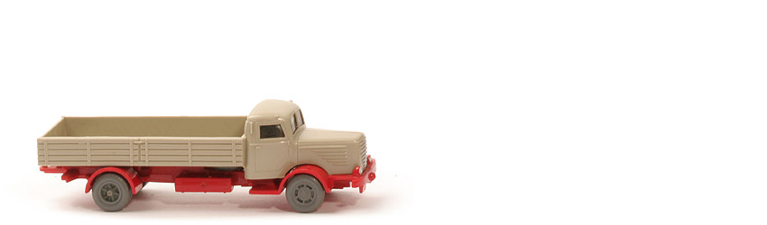 Büssing 8000 ohne Warndreieck - FH, PR hellgelbgrau, CH rot - m. Blinkern - 478/3d