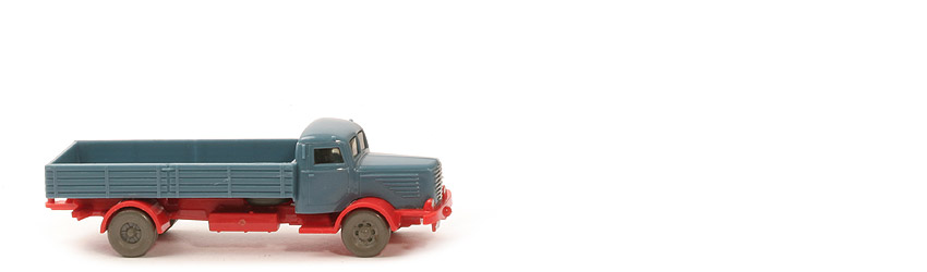 Büssing 8000 ohne Warndreieck - FH, PR mattgraublau, CH blassrot - 478/1a