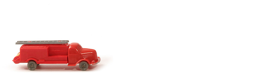 Dodge Spritzenwagen - mit Schlitz, orangerot, Leiter aufgesteckt - 610/4b