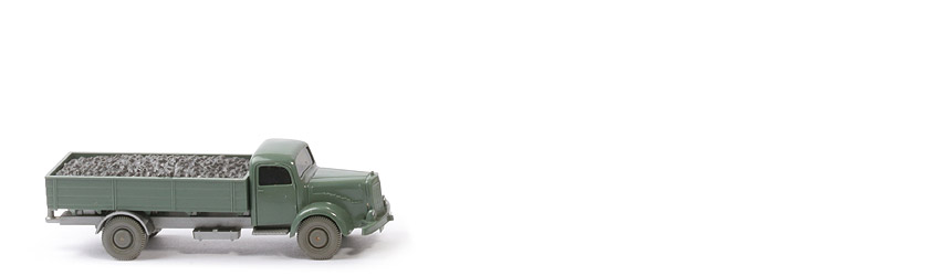 MB L 5000 Pritsche mit Kohlenladung - FH, PR dunkelresedagrün, Chassis silbern - 430/13i