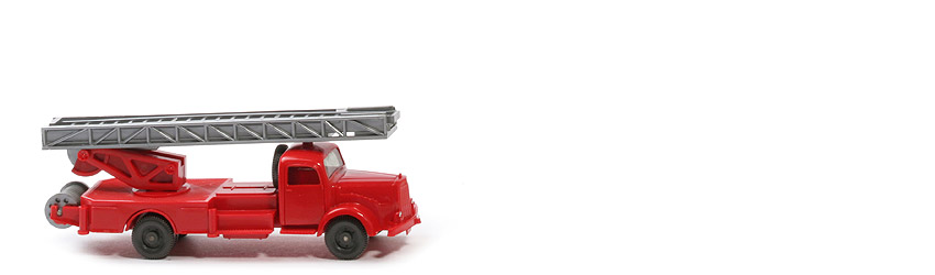 MB L 5000 Alter Leiterwagen - ein Blaulicht, FH, CH, Aufbau rot - 620/32a