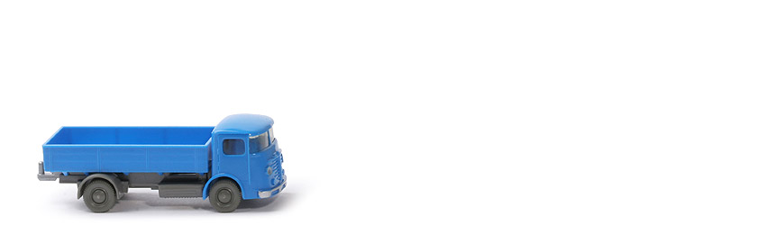 Büssing 4500 Pritschen-LKW - Typ 2, himmelblau / betongrau - 470/5k