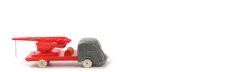 Fiat Kranwagen - ohne Schlitz, staubgrau/rot - 630/3b