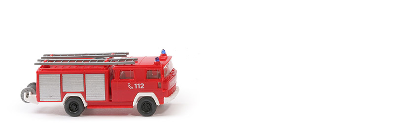 Magirus Spritzenwagen LF 16 - rot, Verglasung klar, Druck - 610/39