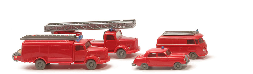 Geschenkpackung Feuerwehr - MB 220, VW T1 Kasten, Spritzen- und Leiterwagen MB 3500 - 2120/2b