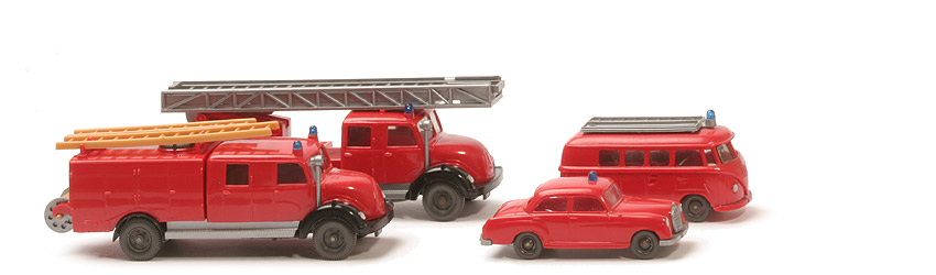 Geschenkpackung Feuerwehr - MB 180, VW T1 Bus, Spritzen- und Leiterwagen Sirius - 2120/3